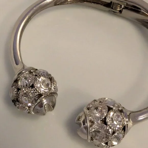 Dallas Bangle - Picture 1 of 4